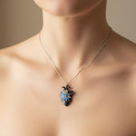 Collana Forget Me Not acciaio argento in Resina | Gioiello Fiore Nontiscordardimé | Regalo per Medico/Fidanzata.