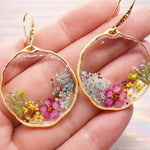 Irregular Hoop Earrings with Real Flowers in Resin, Boho Dangle Earrings in Gold or Silver Brass, Handmade Gift for Her