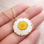 Real white daisy flower necklace for women. Dried flower jewelry pressed in resin. Women's gold necklace accessories. Unique gift for her.