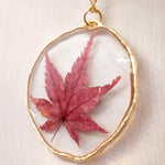 Collana donna Foglia d’acero vera del Giappone, essiccata pressata in resina. Regalo buon auspicio. Accessori fiore vero