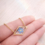 Braccialetto terrarium fiore vero forget me not azzurro Ciondolo resina catenella acciaio regolabile taglia unica.Gioielli resina fiori