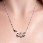 Collana Serotonina con Fiori Veri in Resina, Molecola della Felicità Portafortuna, Regalo Psicologia Donna Oro Argento