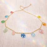 Collana donna oro ciondoli fiori veri multicolore.Gioielli fiori veri essiccati pressati in resina. Accessori gioielli unici handmade