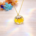Collana fiori veri petali di girasole in resina, scaglie opale. Gioielli oro ciondolo fiore vero. gioiello idea regalo per lei.