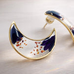 Orecchini Luna con Fiori Veri in Resina, Fiordaliso viola scuro , Orecchini a Lobo Oro o Argento, Gioiello Botanico, Regalo Donna