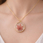 Collana donna Foglia d’acero vera del Giappone, essiccata pressata in resina. Regalo buon auspicio. Accessori fiore vero