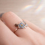 Anello donna molecola serotonina acciaio fiore vero Forget me not in resina. Anello taglia unica regolabile Gioielli fiori veri