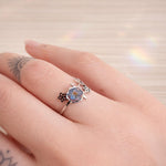Anello donna molecola serotonina acciaio fiore vero Forget me not in resina. Anello taglia unica regolabile Gioielli fiori veri