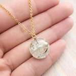 Collana donna dandelion dente di leone vero naturale sfera in resina. Gioielli fiori veri essiccati pressati. Catenina acciaio