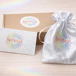 Collana volto e figura di donna con fiori veri.Gioielli fatti a mano.Regalo speciale per amante dei fiori