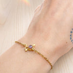 Bracciale Serotonina con Fiore di Erica Rosa, Ciondolo Molecola della Felicità in Acciaio Oro o Argento, Regalo Laurea Psicologia Scienza
