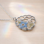 Handmade necklace with anatomical brain pendant in steel and real flowers.Resin jewelry.Gift for doctors.Gift for psychologists,neurologists